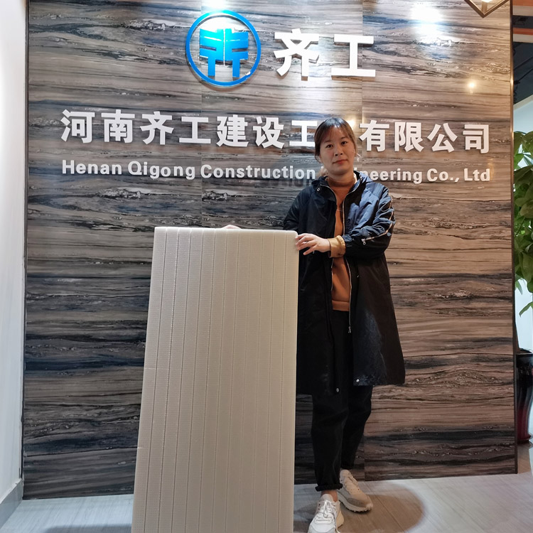 安裝擠塑板時(shí)應(yīng)該注意的一些問題